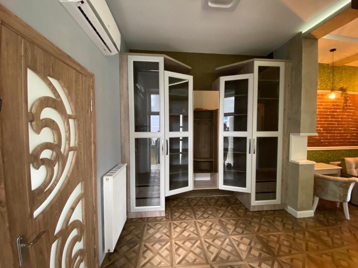 Apartment On Balabana Street 리비프 외부 사진
