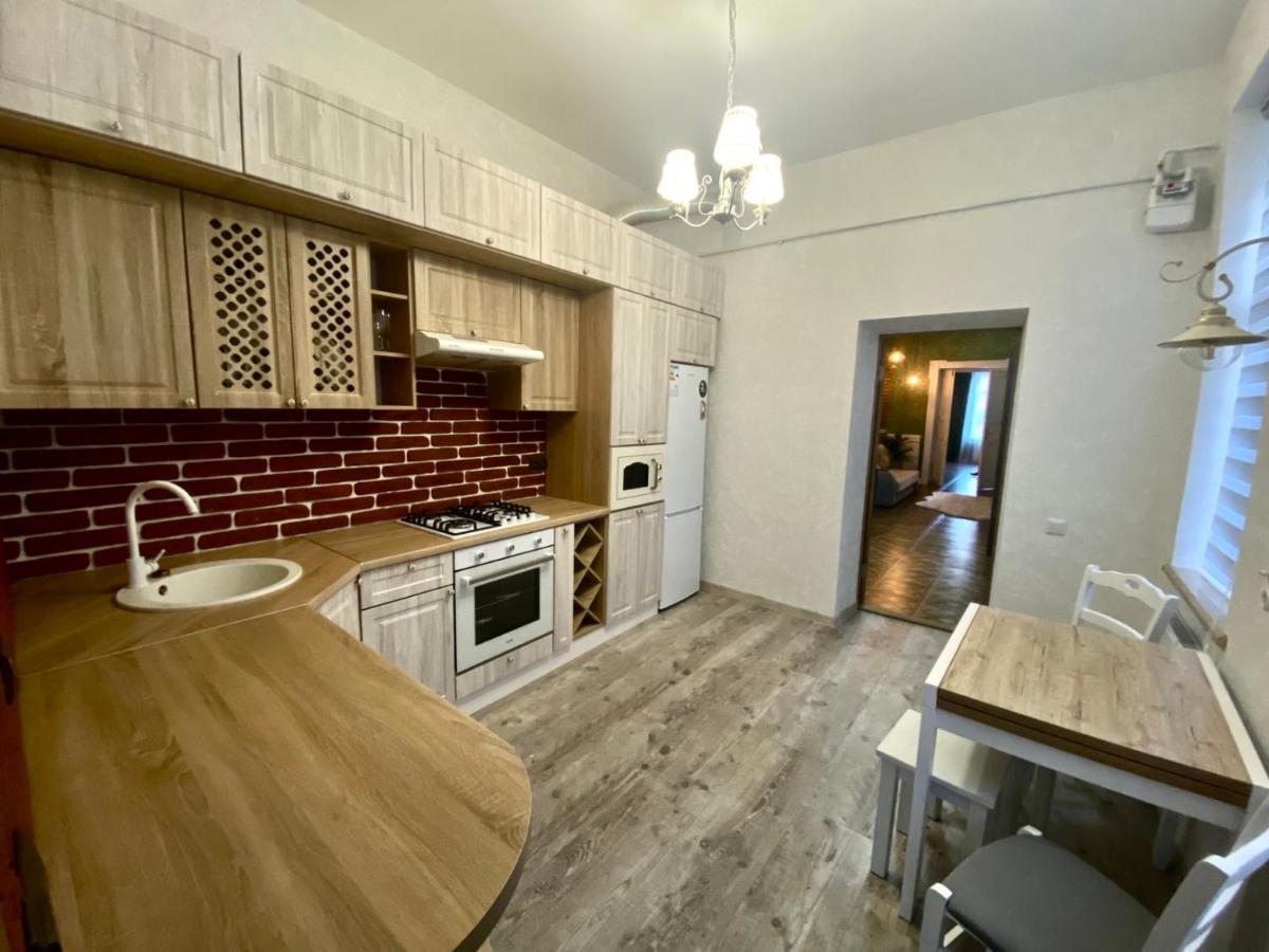 Apartment On Balabana Street 리비프 외부 사진